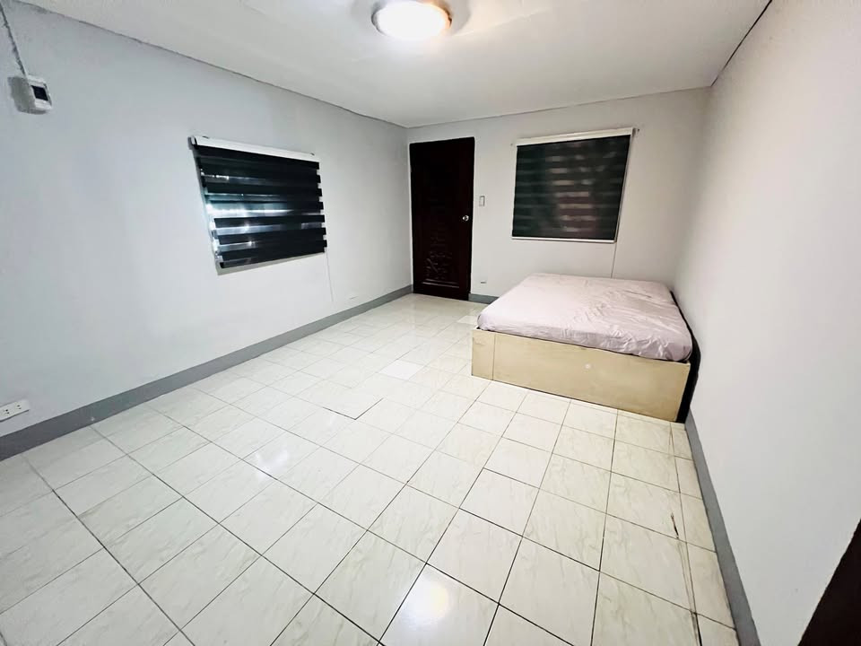Spacious Room for Rent in Cubao