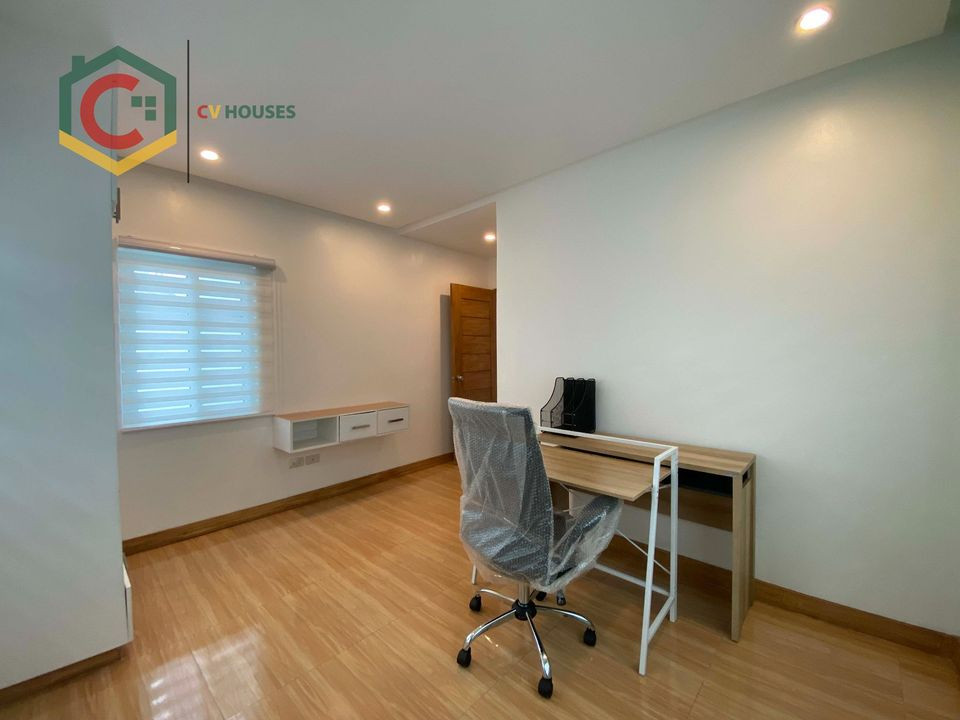 Gallery 5