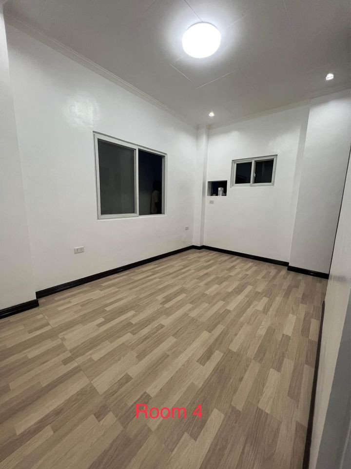 Gallery 5