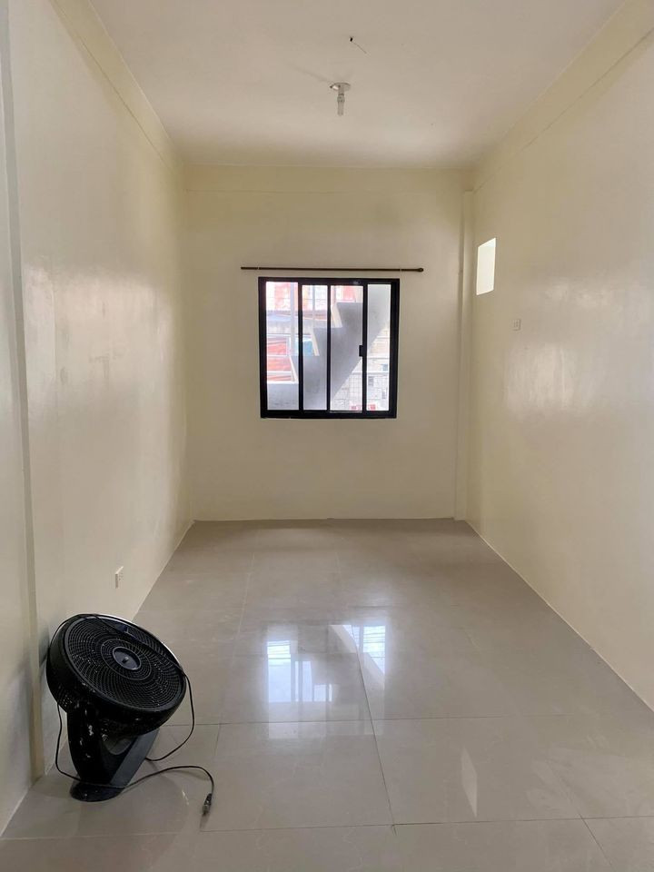 Studio 1 Bath Room only