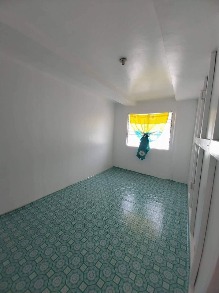 3 Beds 2 Baths Room only