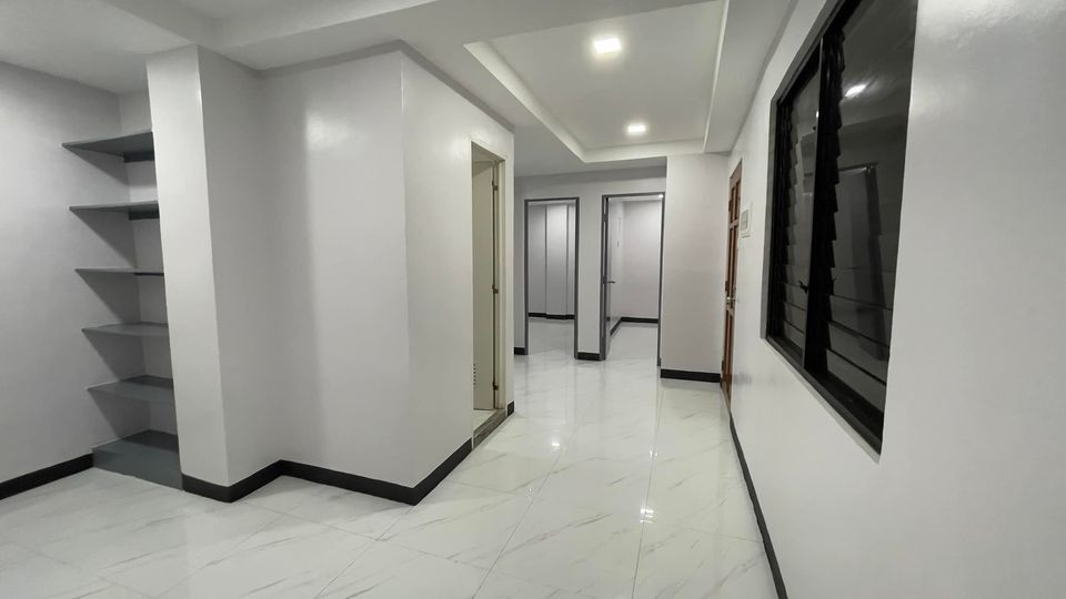 Gallery 4