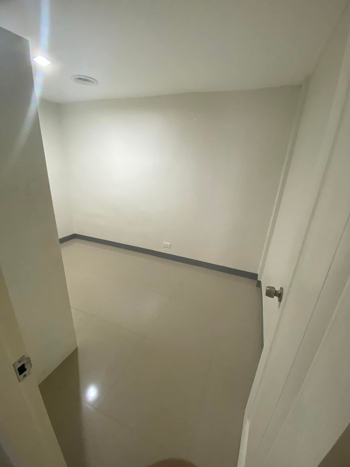 Gallery 5