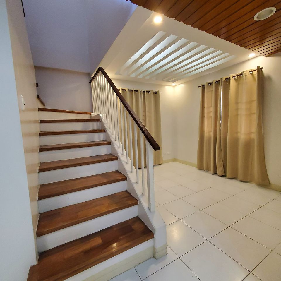 Gallery 4