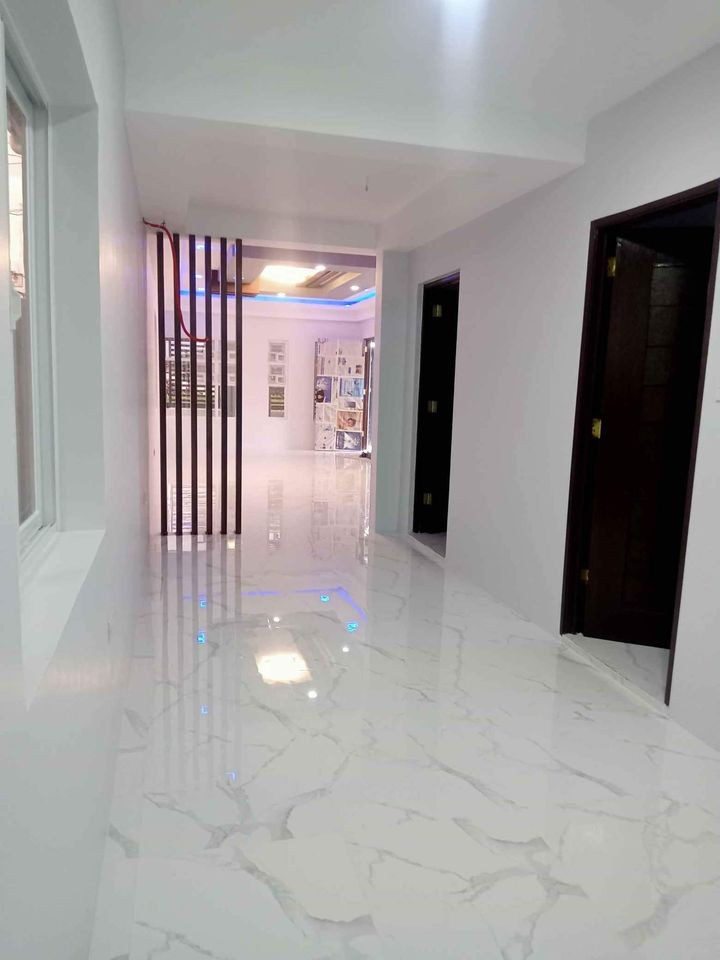 Gallery 4