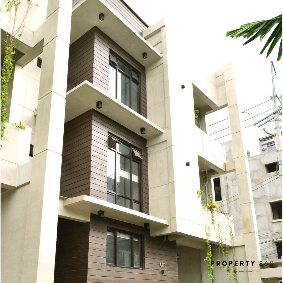 Arcadia Residences - Three-Storey House