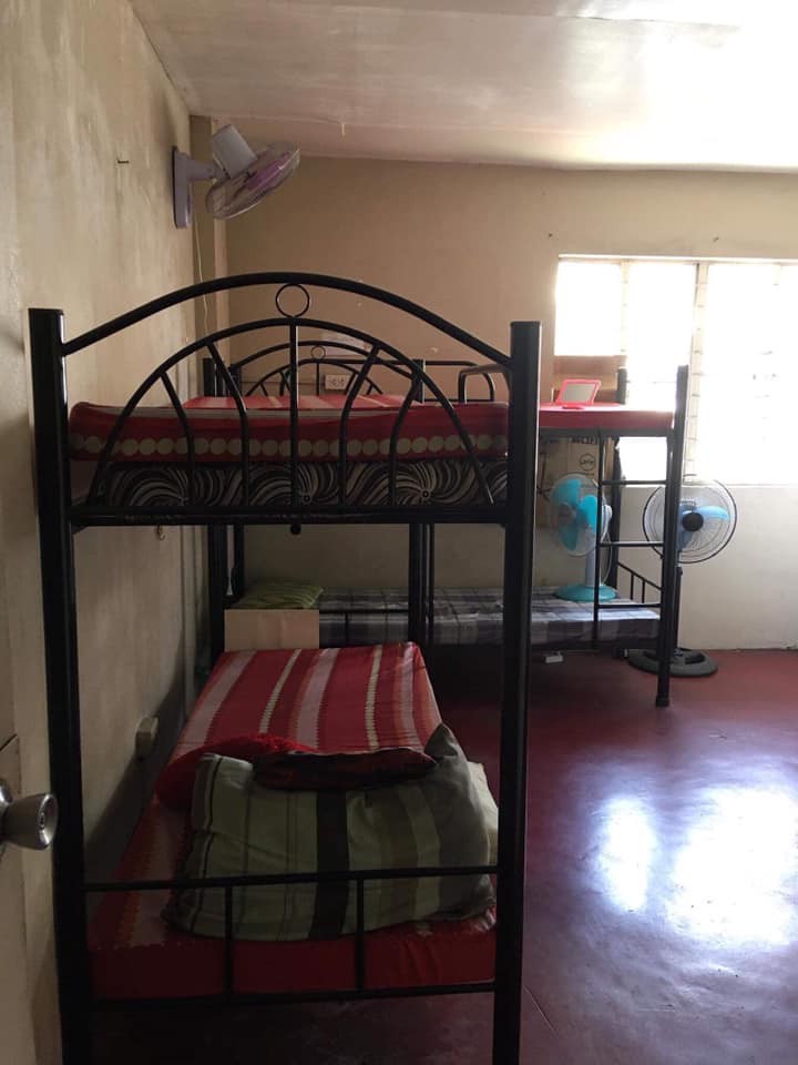 BEDSPACE FOR LADIES - Ayala Avenue, Makati CIty