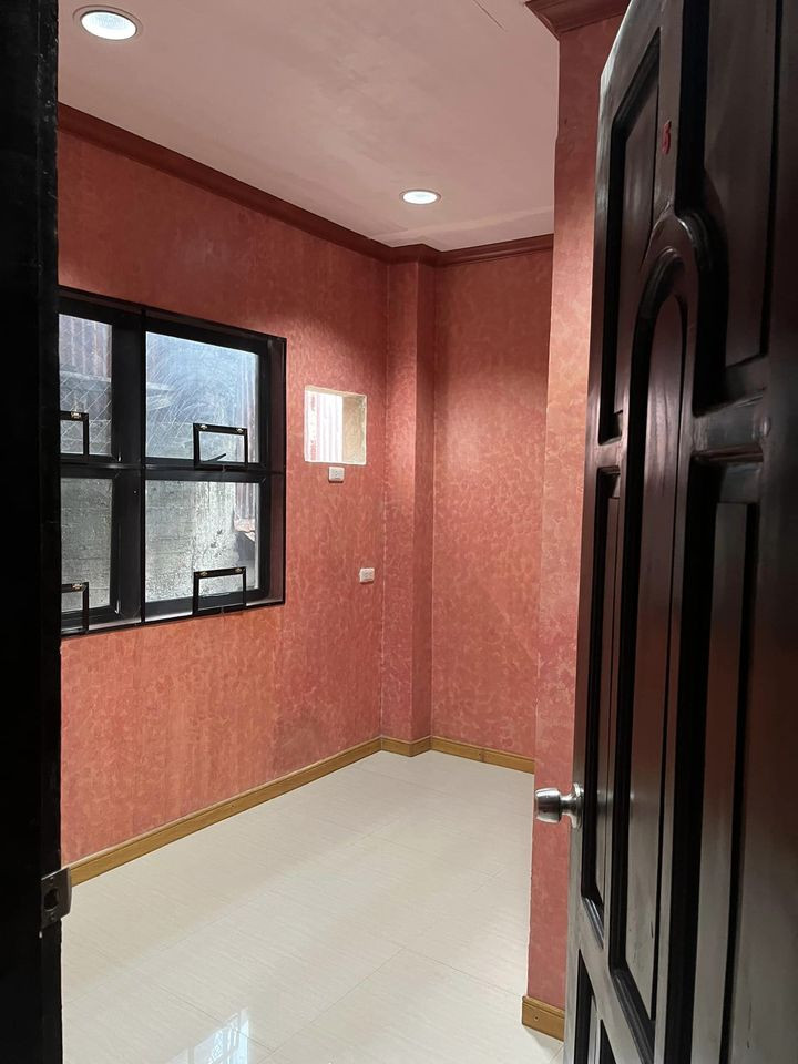 Gallery 4