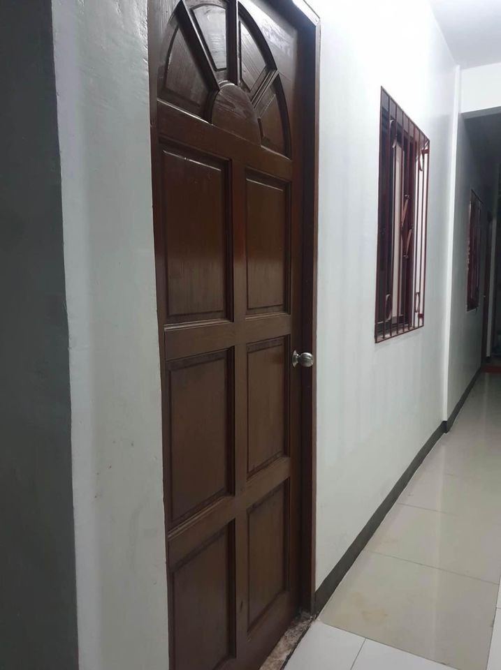 Gallery 5
