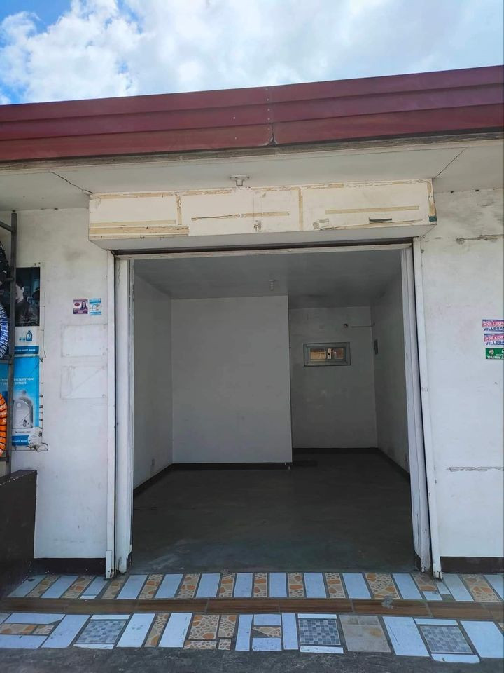 COMMERCIAL SPACE FOR RENT
