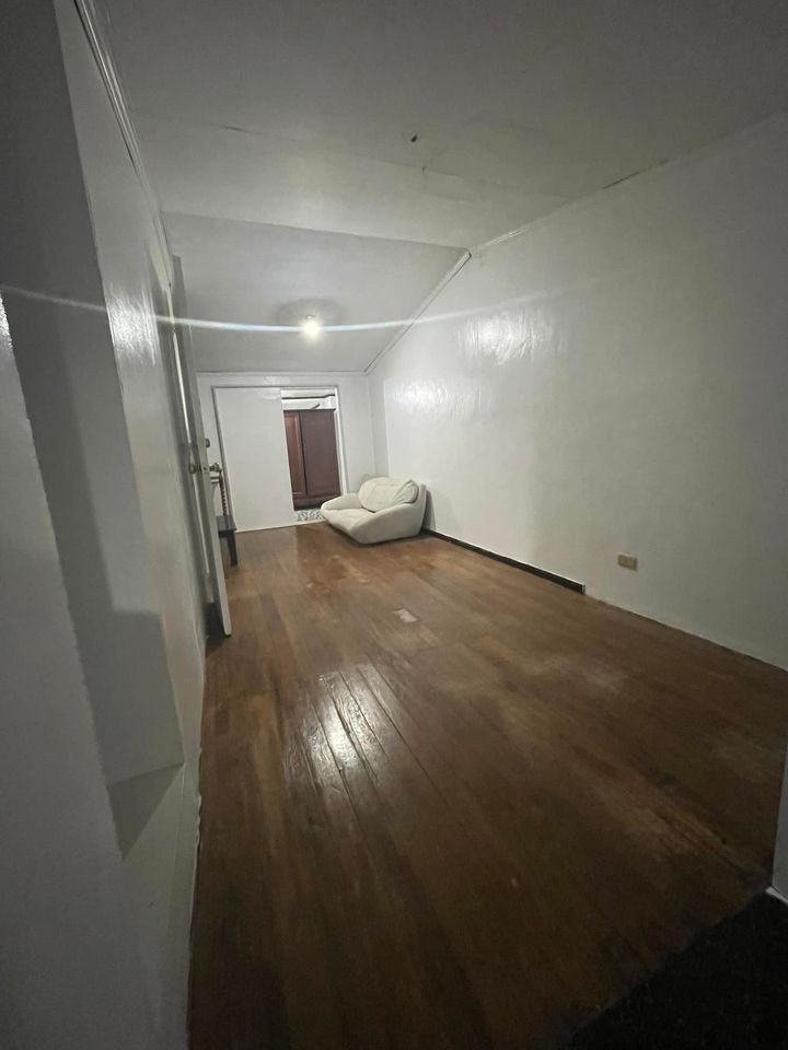 Gallery 5