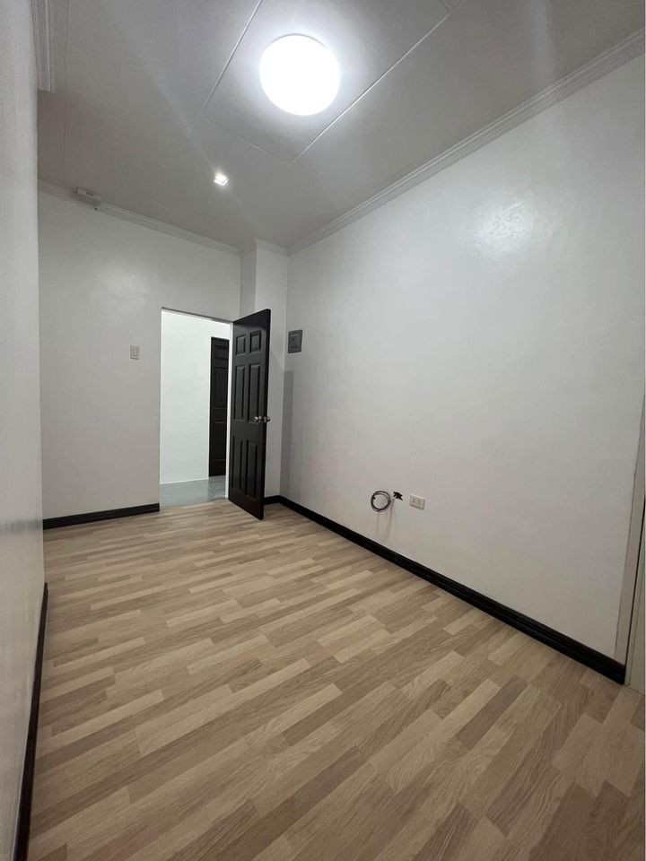 Gallery 4