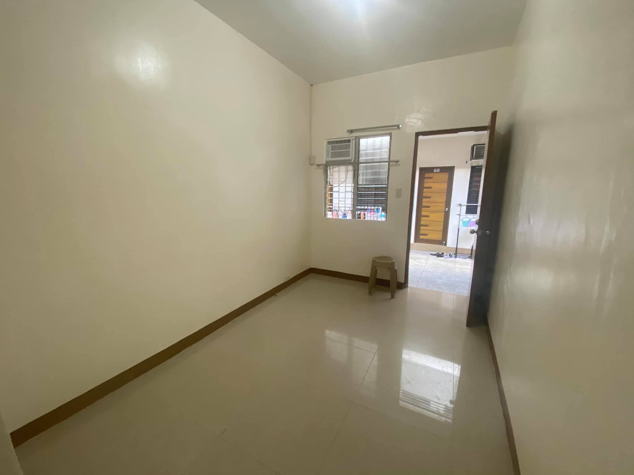 Studio unit at Washington st. (near Pio Del Pilar brgy. hall)