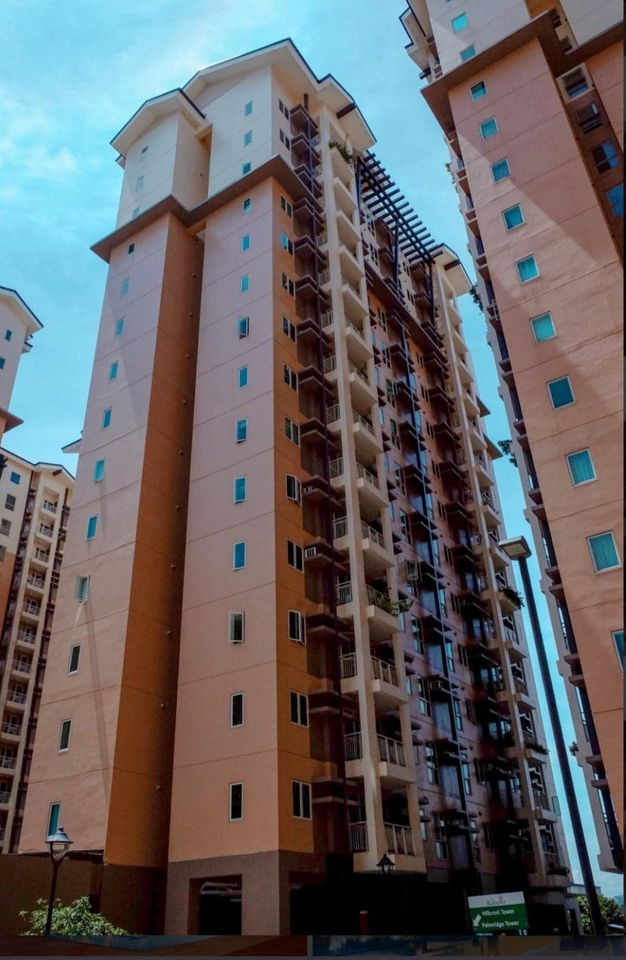 3 Beds 2 Baths Apartment/condo