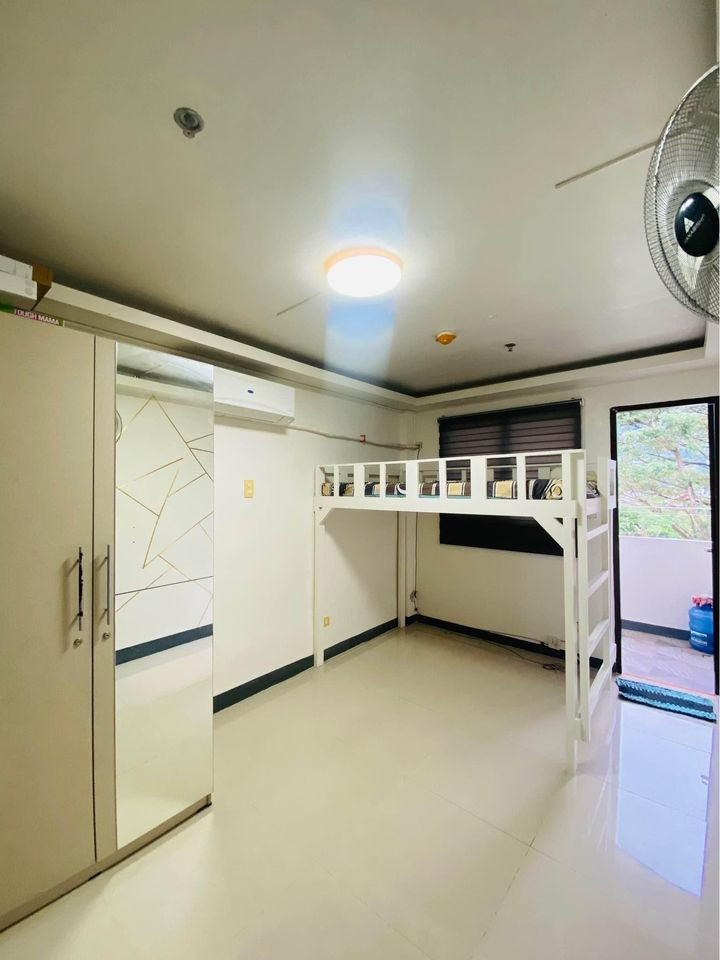 Apartment for Rent (Semi-Furnished)