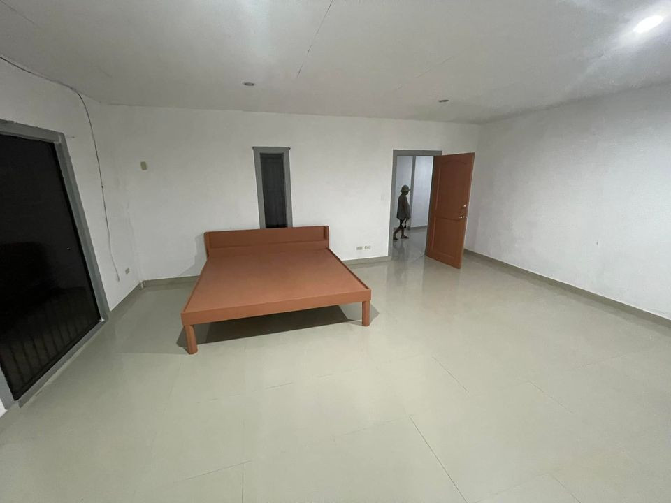 Gallery 3