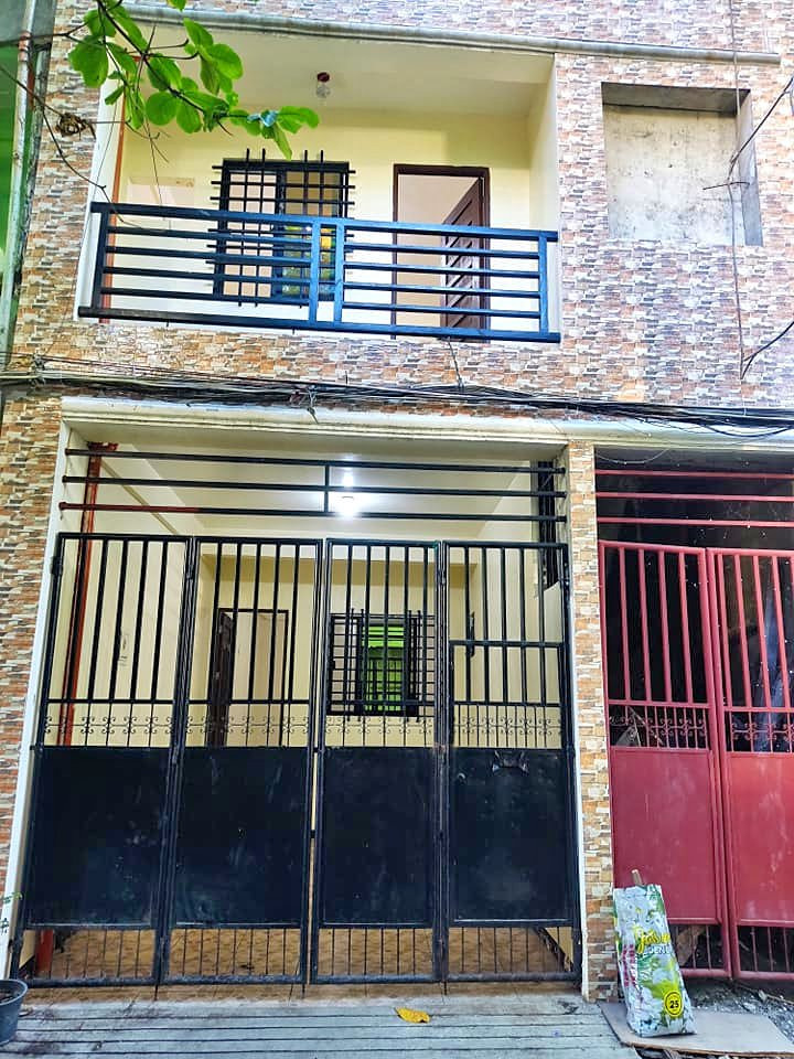 HOUSE FOR RENT UP & DOWN
