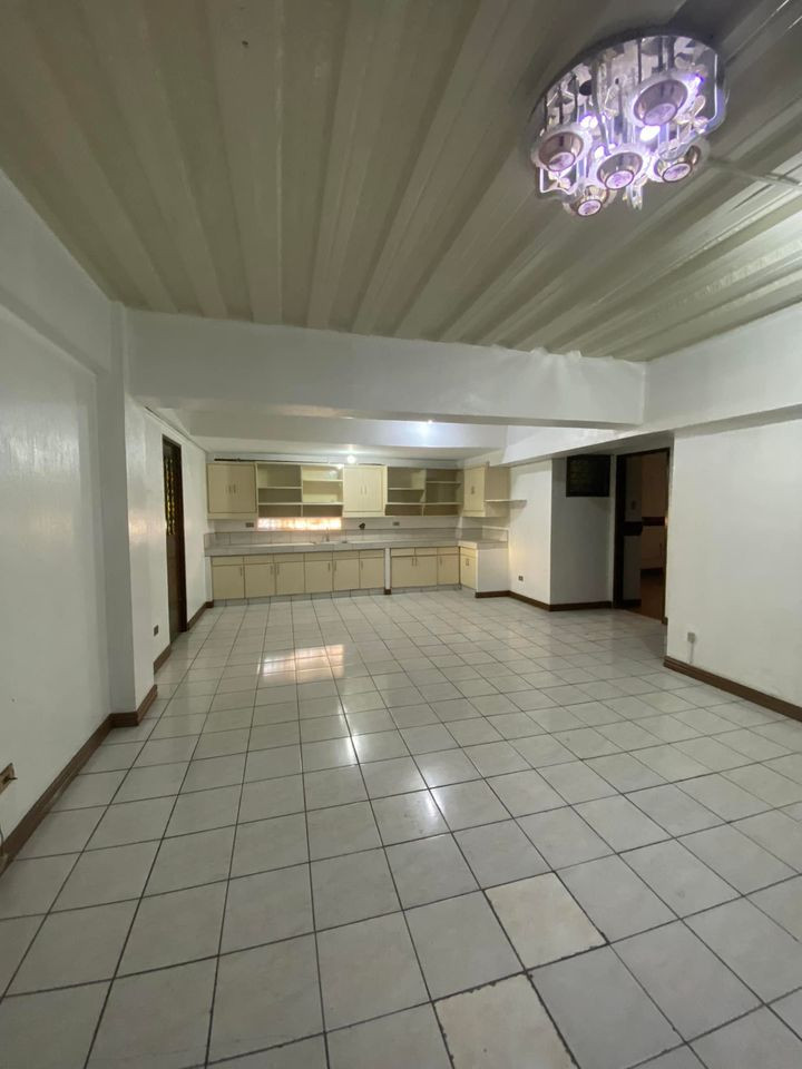 2 BEDROOM UNIT