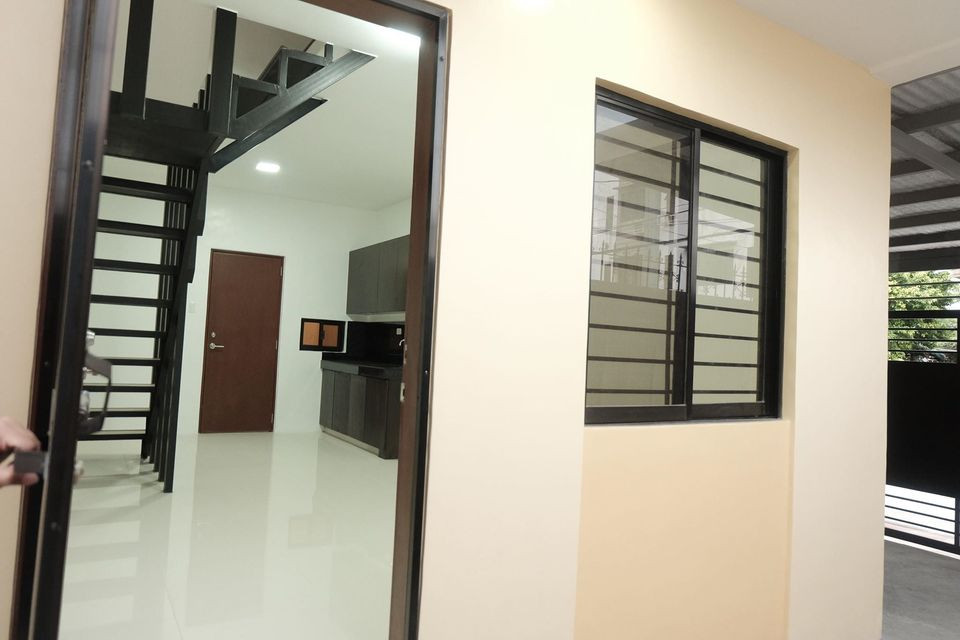 2 Beds 2 Baths Apartment/condo
