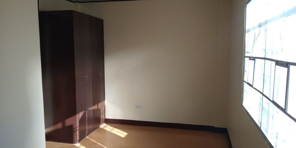 Gallery 5