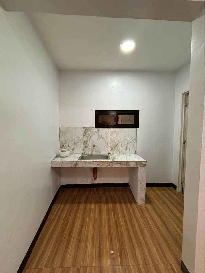 Gallery 4