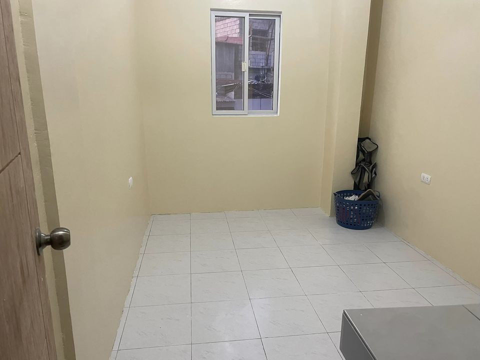 Studio 1 Bath Apartment