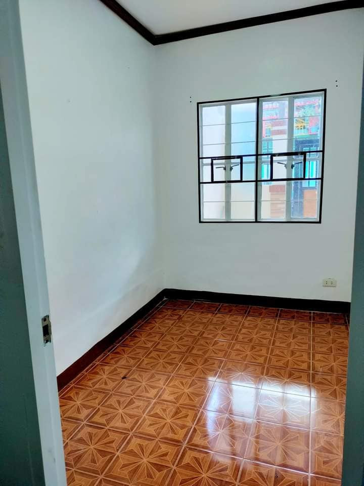 Gallery 5