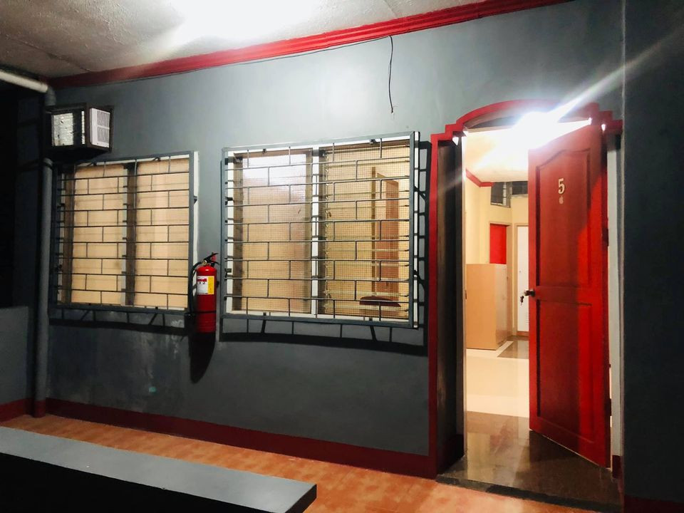 1 bedroom and 2 bedroom apartment units. Buhangin area.
