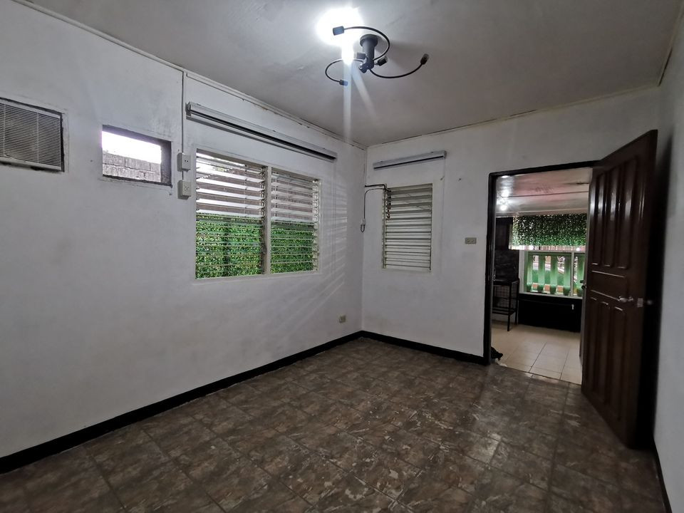 Gallery 5