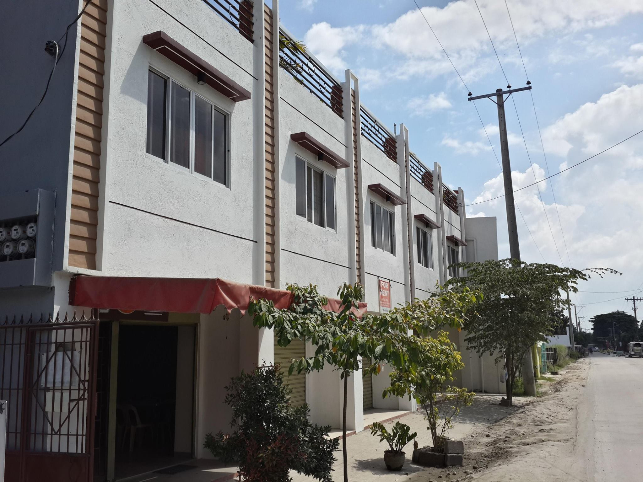 ROOM / BEDSPACE FOR RENT in Y&S Bldg, 256 Marlboro St, Calibutbut, Bacolor, Pamp