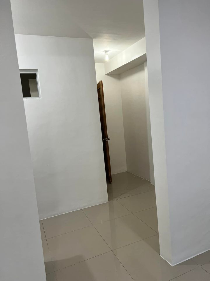 Gallery 5