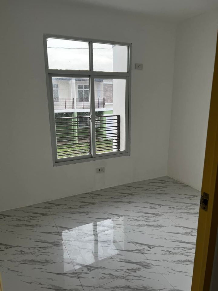 Gallery 4