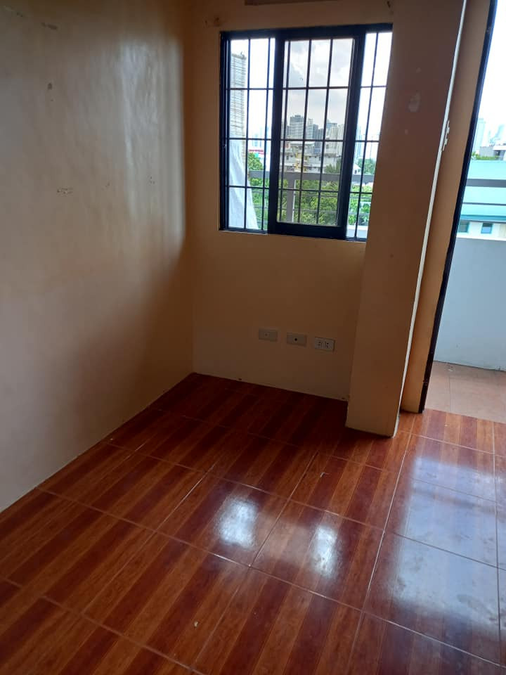 Gallery 2