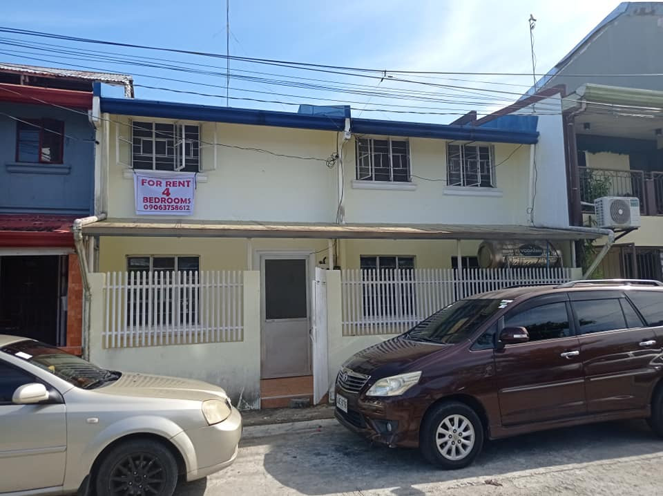 HOUSE FOR RENT!