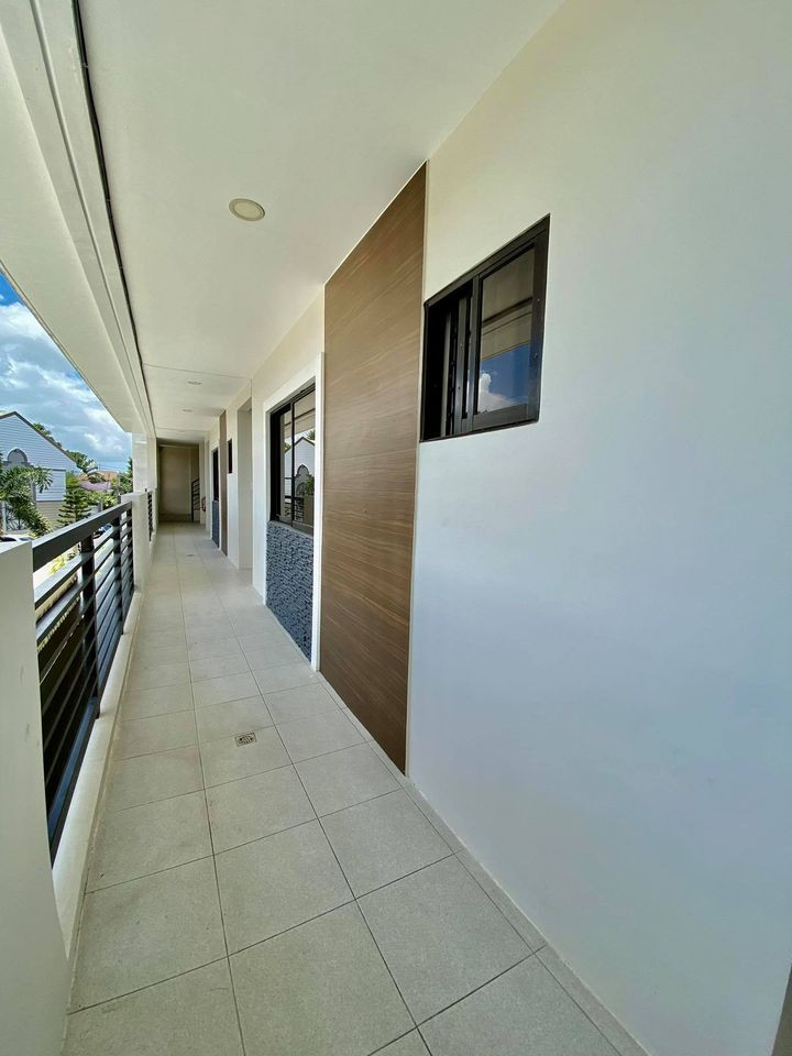 Gallery 2