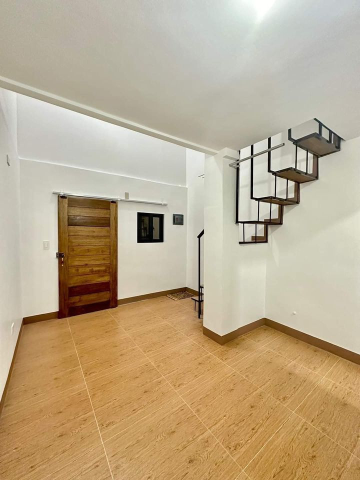Gallery 4