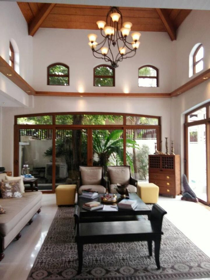 Gallery 4