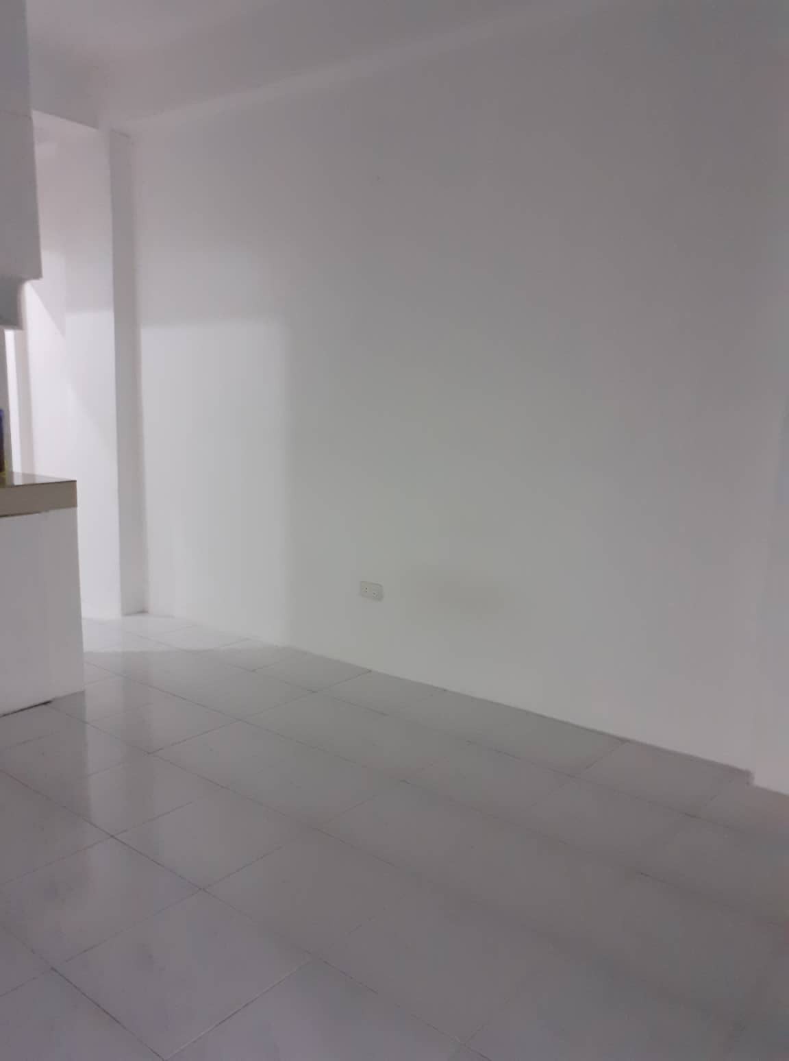 Newly Painted Studio Unit Room for Rent near BGC