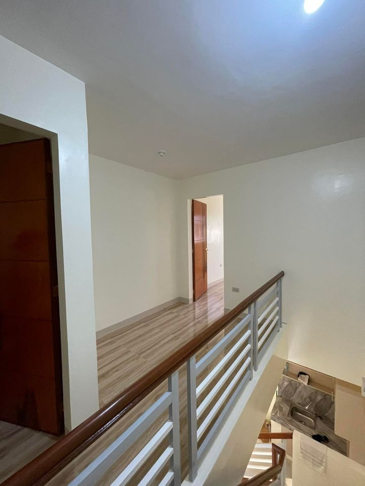 Gallery 5