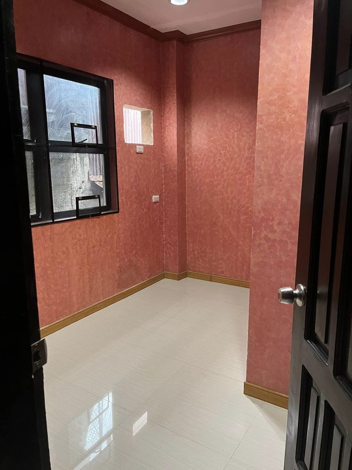 Gallery 5