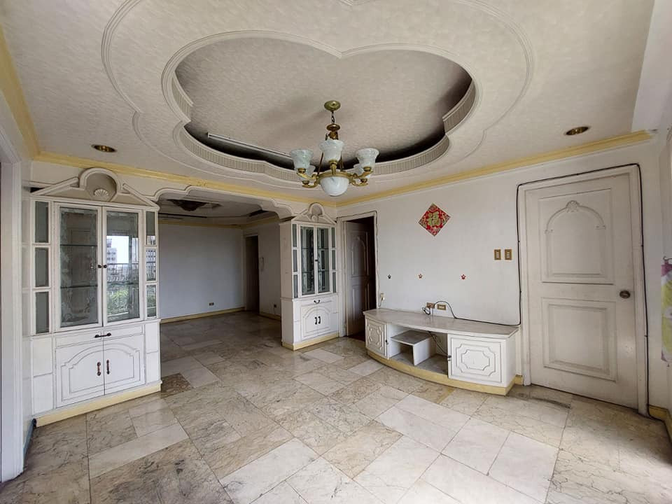 Gallery 5