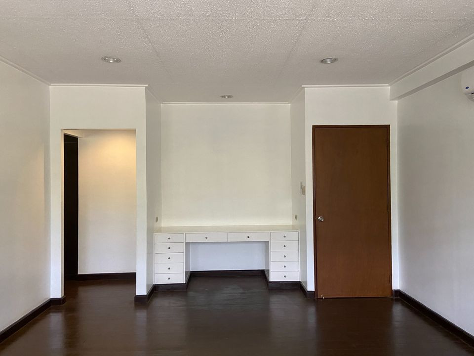 Gallery 3