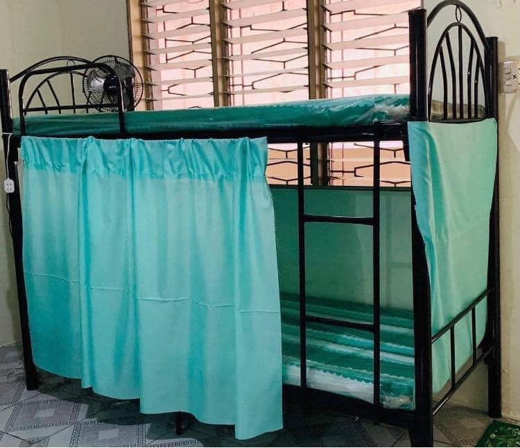 MALE BED SPACER -