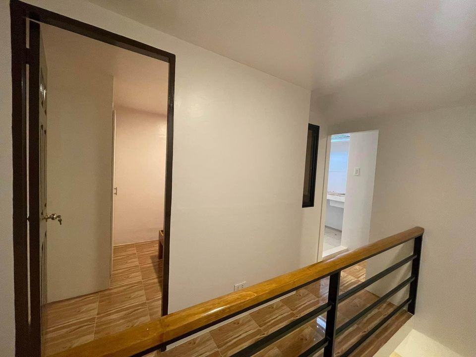 Gallery 5