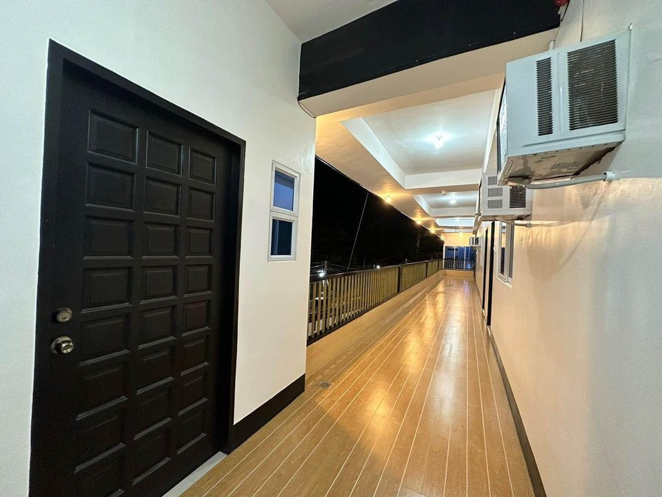 Gallery 5