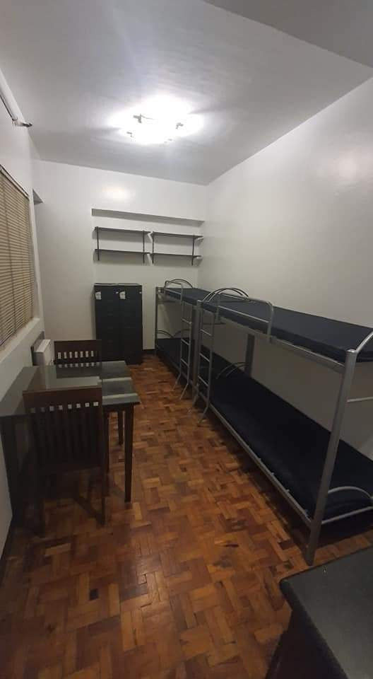 LOOKING FOR 1 MALE REPLACEMENT - Move in ASAP