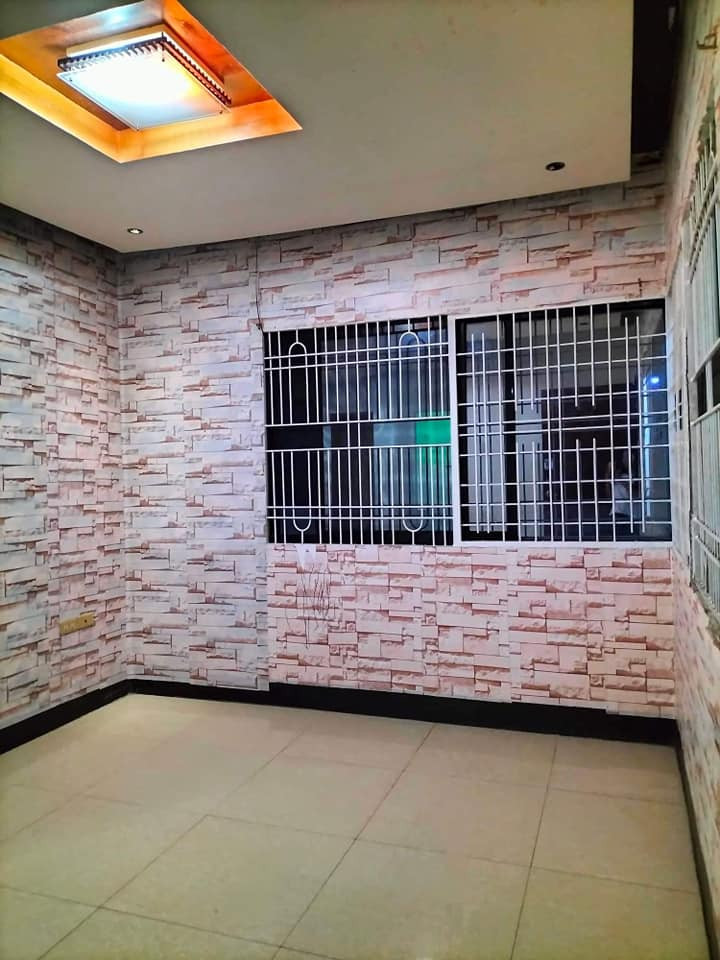 Gallery 5
