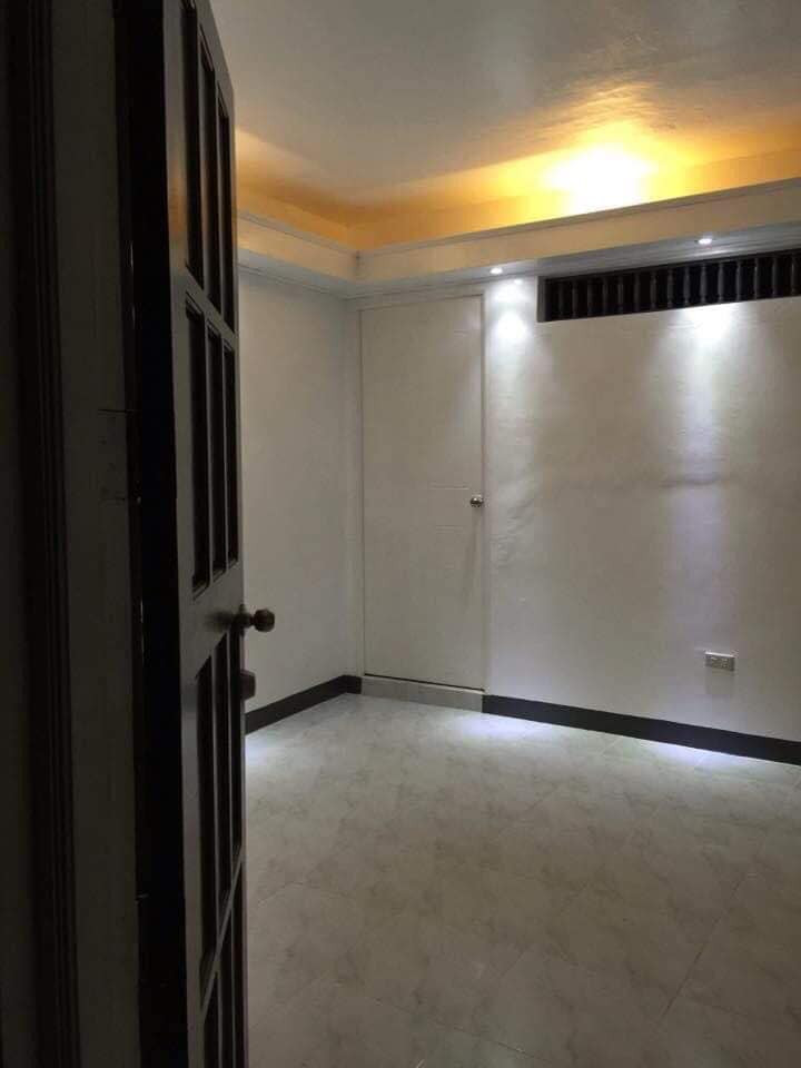 Gallery 5