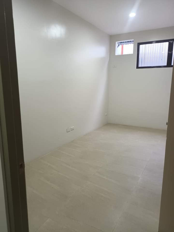 Gallery 5