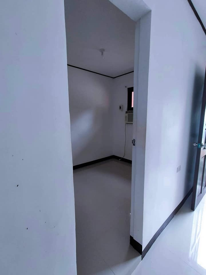Gallery 5